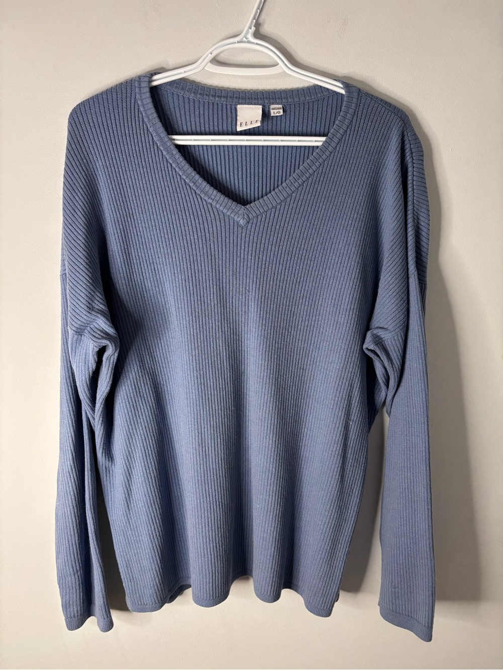 Elle Oversized Ribbed V-Neck Sweater - Picture 2 of 6